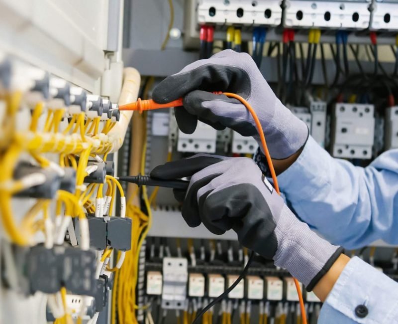 10-Specializations-Comm-Electricians-1024x683
